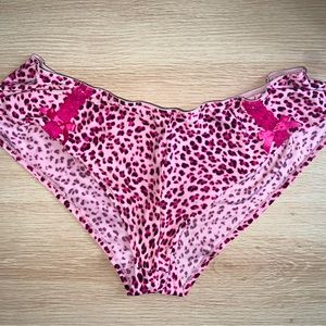 VS Silky Pink Cheetah Panties NWT